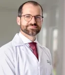 Dr. Esteban Toral Valdivieso